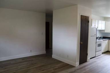 Main picture of 1818 S Columbia Ln