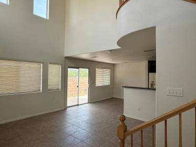 Main picture of 5665 Rose Tiara Dr