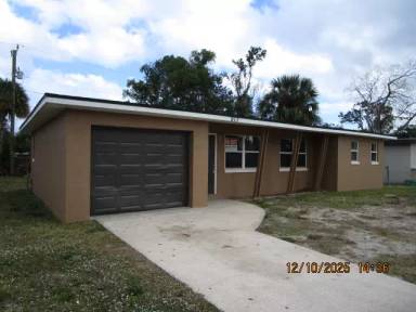 Main picture of 917 Lewis Dr