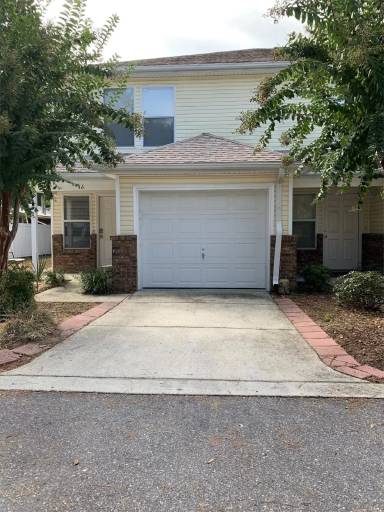 Main picture of 17 Shell Ave SE