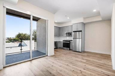 Main picture of 3308 Mentone Ave