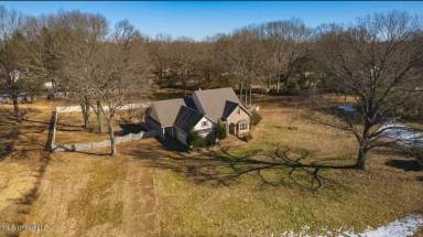 Main picture of 5840 Cedar Lake Dr N