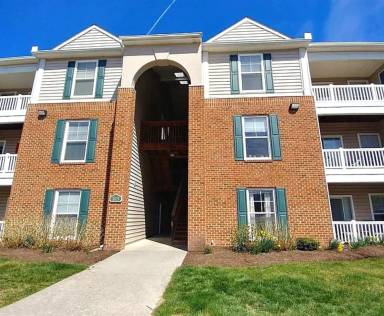 Main picture of 213 S Knollwood Dr