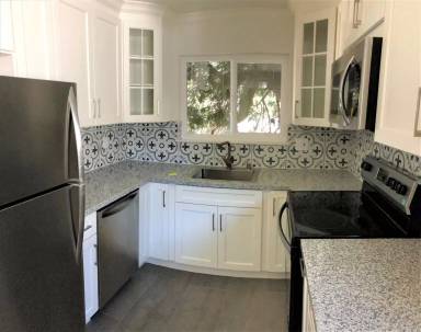 Main picture of 4788 Hamilton Ave