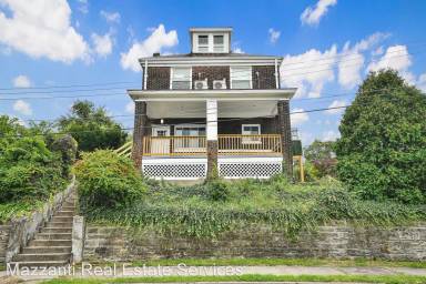 Main picture of 7700 Francis St