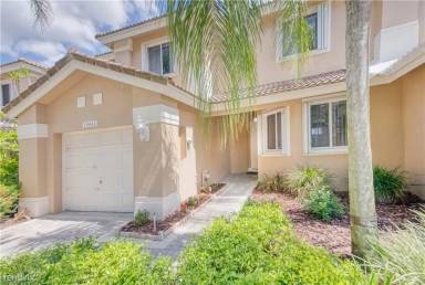 Main picture of 15823 SW 10th St