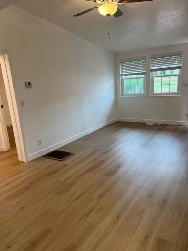 Main picture of Springtree Gardens Condo