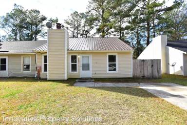 Main picture of 184-186 Corey Cir