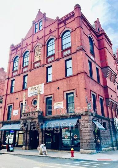Main picture of 199 Ann Uccello St