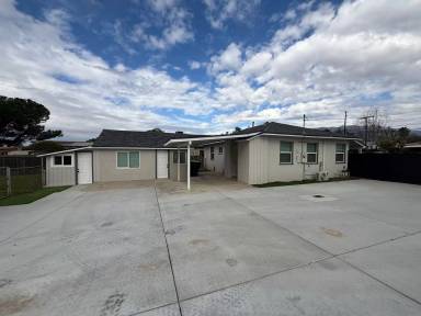 Main picture of 1032 California St