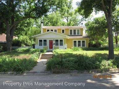 Main picture of 1121 Egan St