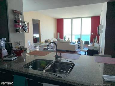 Main picture of The Plaza on Brickell