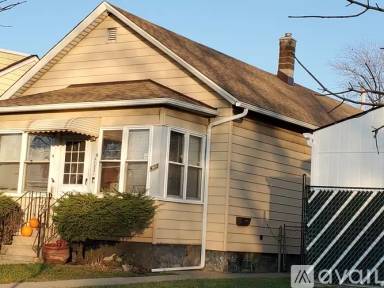 Main picture of 4133 Carey St