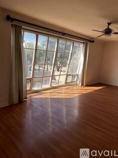 Main picture of 1014 E Osborn Rd