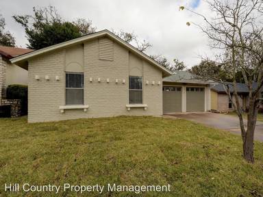 Main picture of 914 Hillside Oaks Dr