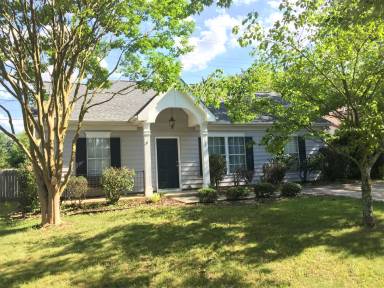 Main picture of 1732 Gordon Walters Dr