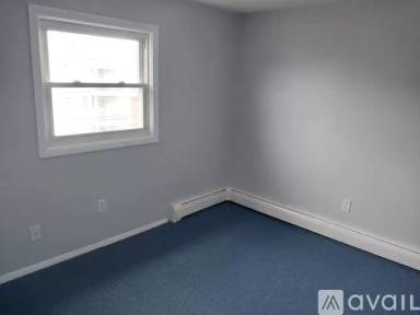 Main picture of 124 Ash St
