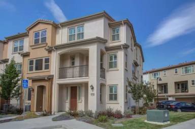 Main picture of 2786 Ferrara Cir