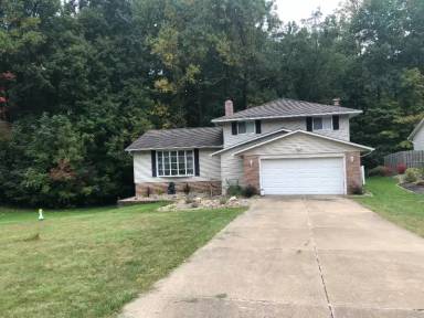 Main picture of 31800 Farm Dr