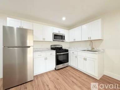 Main picture of 122 Shephard Ave