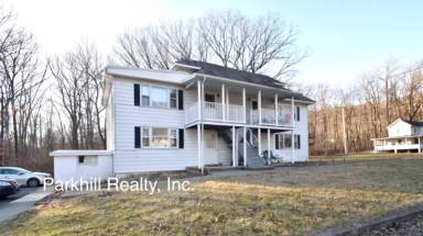 Main picture of 21 Oakwood Dr