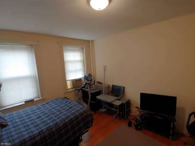 Main picture of 19 Queensberry St