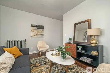 Main picture of 27 E Willis St