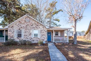 Main picture of 9611 Blue Jay Ct