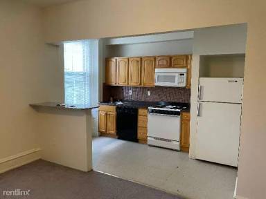 Main picture of 2028 Green St