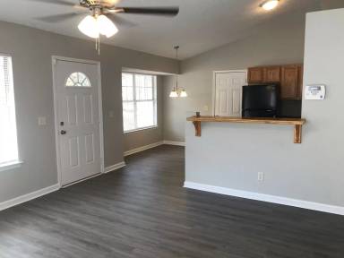 Main picture of 102 Quail Xing