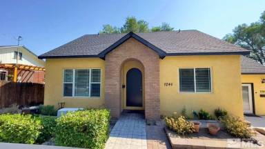 Main picture of 1240 Plumas St
