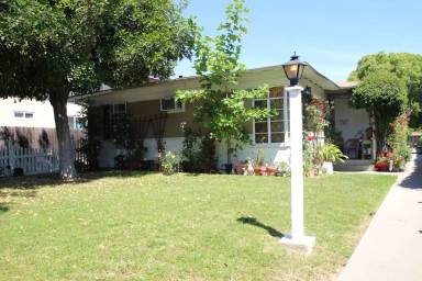 Main picture of 727 E Orange Grove Blvd