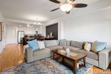 Main picture of 437 W North Ave
