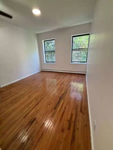 Main picture of 554 W 149th St