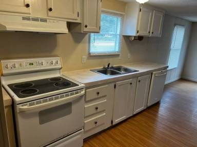 Main picture of 5425 McLeod Dr