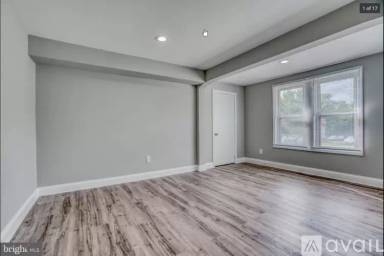 Main picture of 7909 Pulaski Hwy