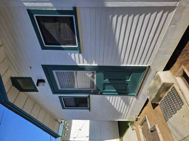 Main picture of 5075 Niagara Ave