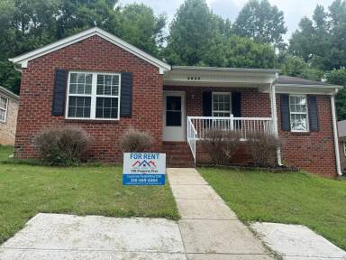 Main picture of 1011 N Manor Dr