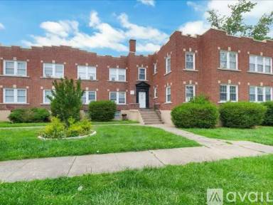 Main picture of 4600 W Broadway