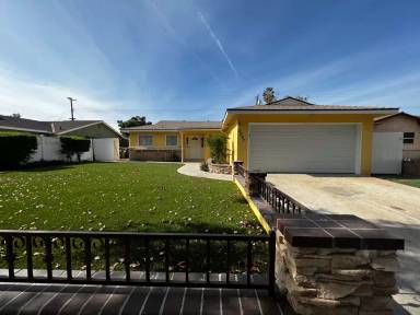 Main picture of 2057 Lupin St