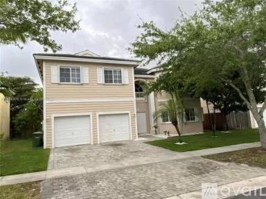 Main picture of 362 NE 30th Ave