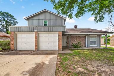 Main picture of 403 Mistywood Dr