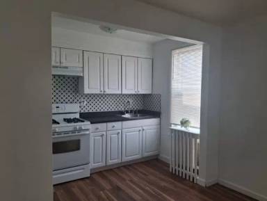 Main picture of 2582 Richmond Ter