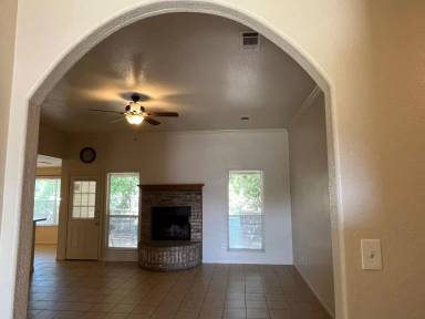 Main picture of 220 Nolan Ridge Dr