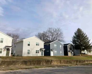 Main picture of 624 W Main St