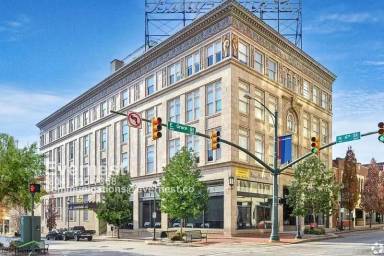 Main picture of 525 E Grace St