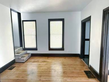 Main picture of 28 Mason St