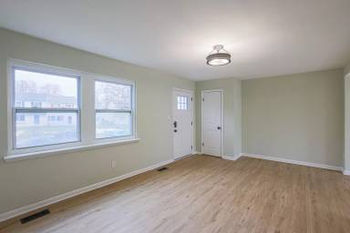 Main picture of 758 Custis St
