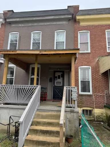 Main picture of 2843 W Garrison Ave