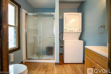 Main picture of 728 E Riddle Ave